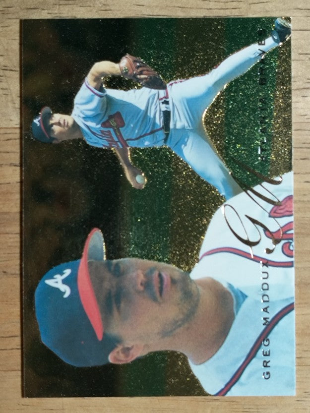 1995 Flair #105 Greg Maddux