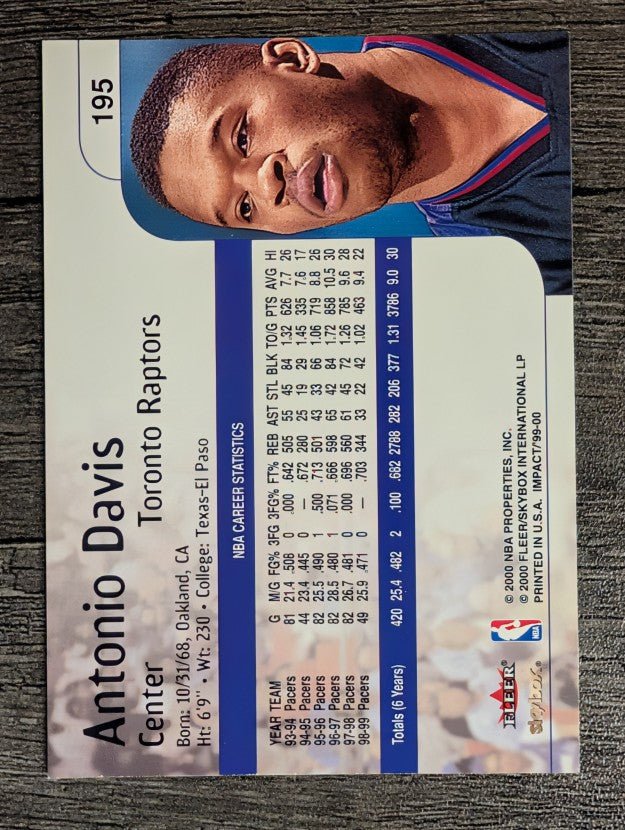 1999-00 SkyBox Impact #195 Antonio Davis