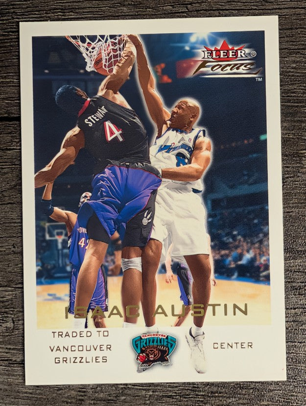 2000-01 Fleer Focus #106 Isaac Austin