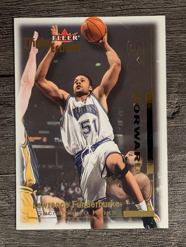 2000-01 Fleer Triple Crown #136 Lawrence Funderburke