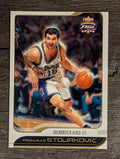 2001-02 Fleer Focus #5 Peja Stojakovic