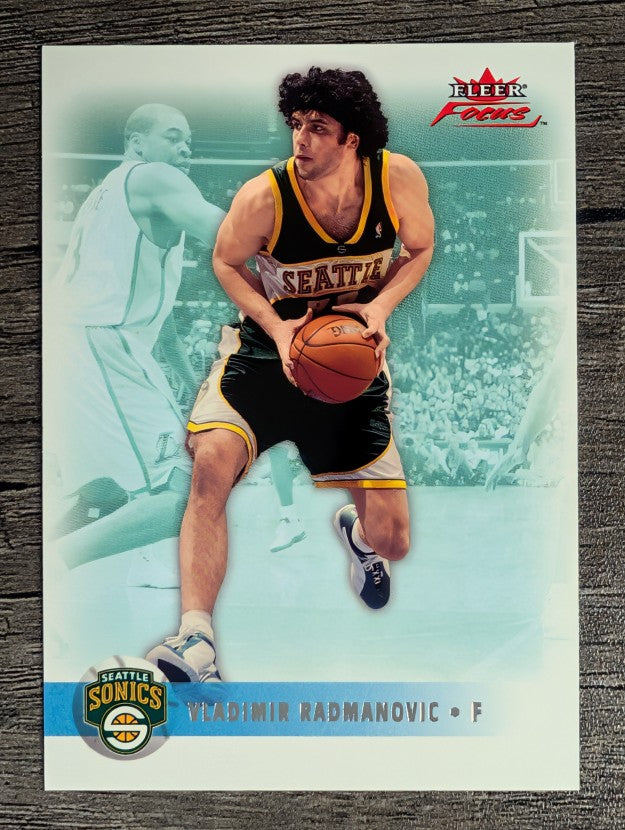 2003-04 Fleer Focus #29 Vladimir Radmanovic