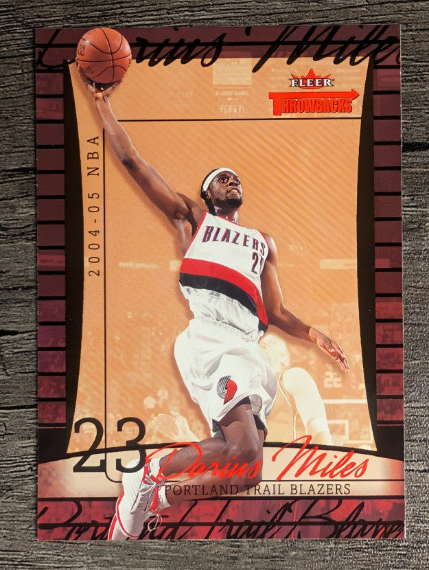 2004-05 Fleer Throwbacks #16 Darius Miles
