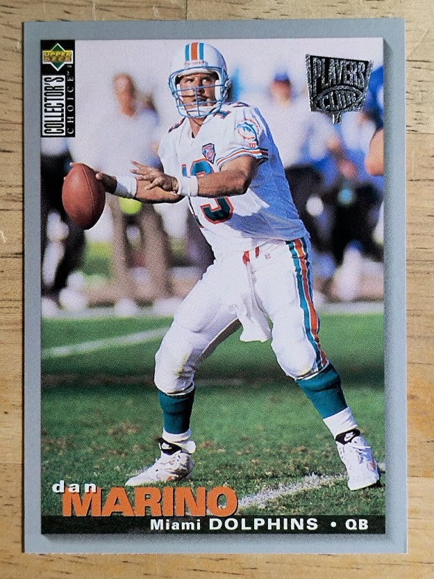 1995 Collector's Choice Player's Club #109 Dan Marino
