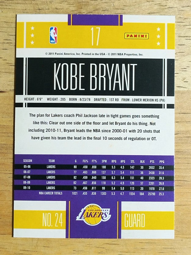 2010-11 Classics #17 Kobe Bryant