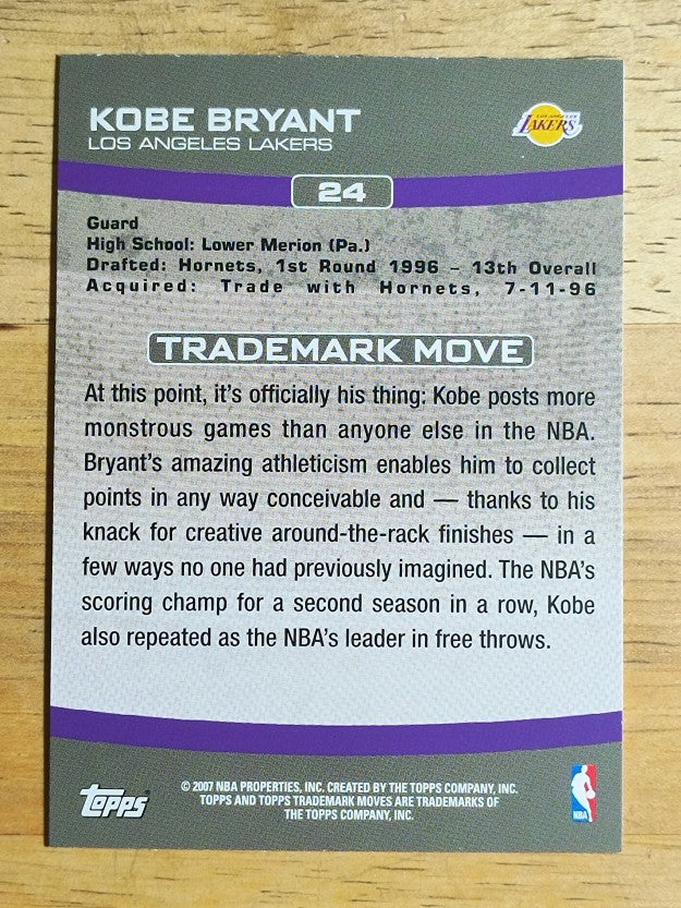 2007-08 Topps Trademark Moves #24 Kobe Bryant