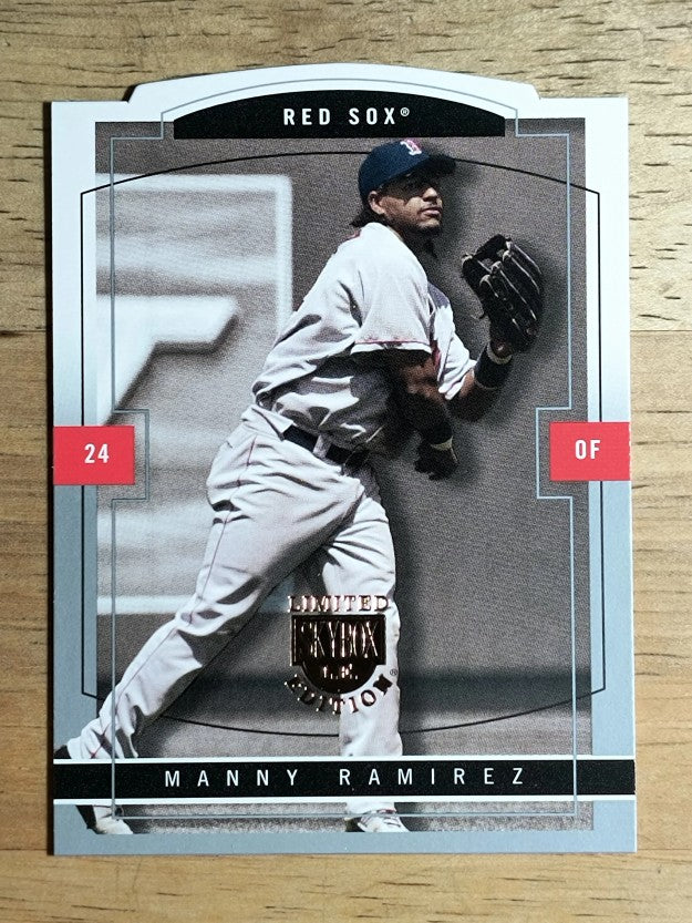 2004 SkyBox LE #43 Manny Ramirez