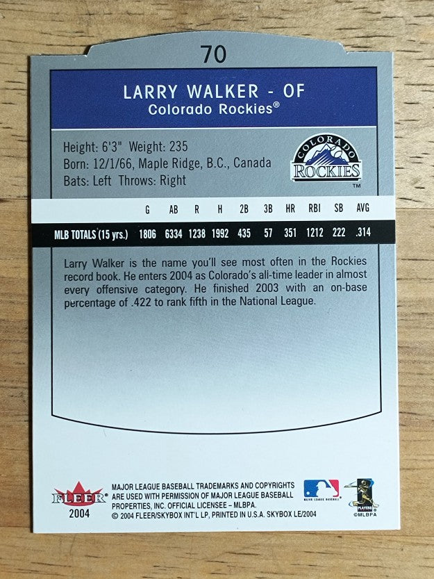2004 SkyBox LE #70 Larry Walker