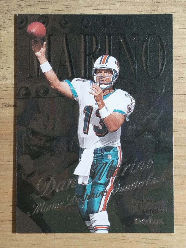 1999 Metal Universe #86 Dan Marino