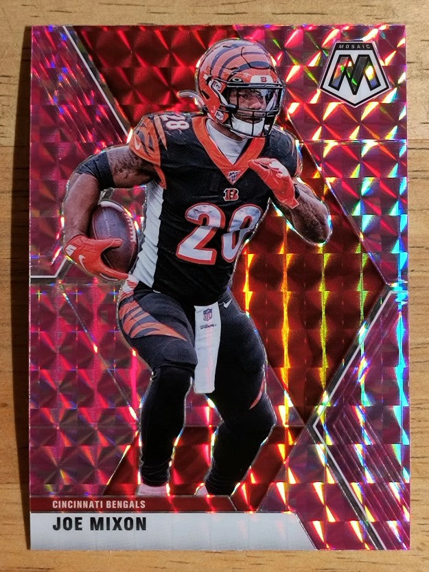 2020 Panini Mosaic Mosaic Camo Pink #47 Joe Mixon