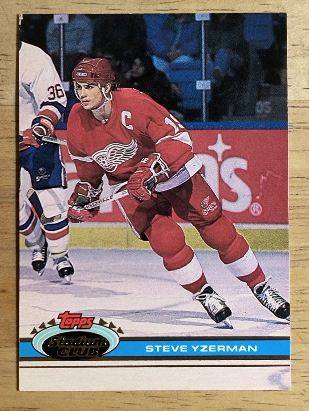 1991-92 Stadium Club #81 Steve Yzerman