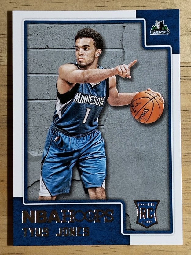 2015-16 Hoops #293 Tyus Jones RC