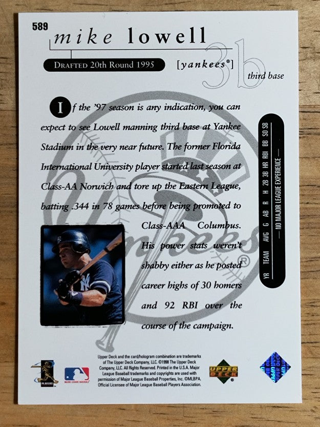 1998 Upper Deck #589 Mike Lowell RC