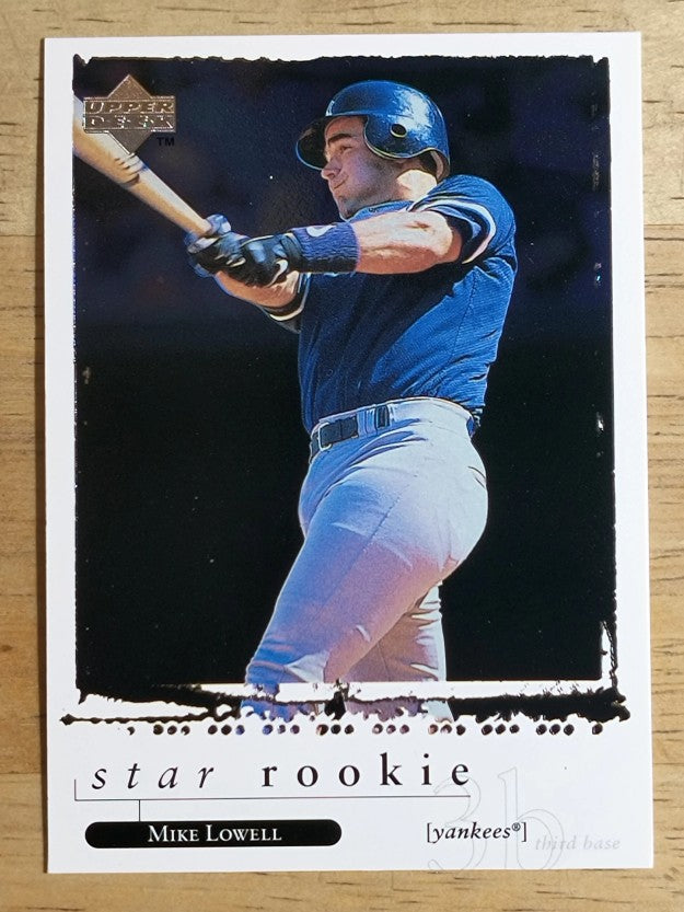 1998 Upper Deck #589 Mike Lowell RC