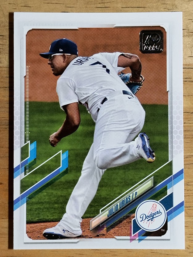 2021 Topps #5 Julio Urias