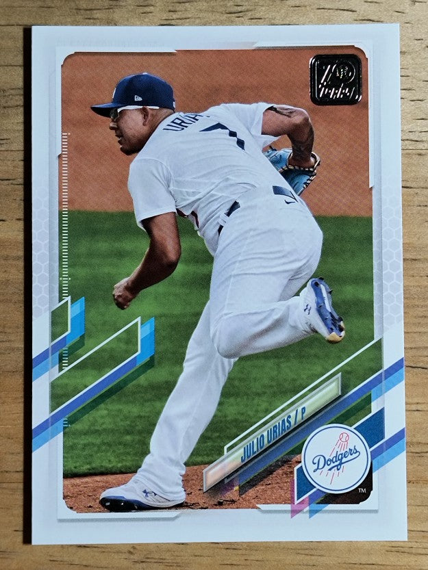 2021 Topps #5 Julio Urias