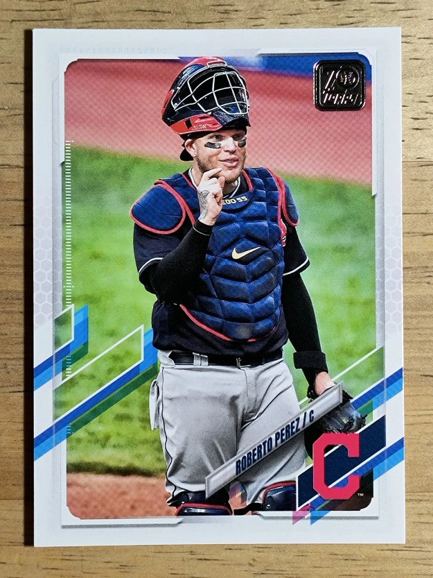 2021 Topps #34 Roberto Perez