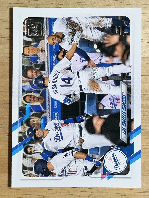 2021 Topps #201 Los Angeles Dodgers TC