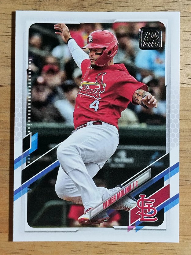 2021 Topps #207 Yadier Molina