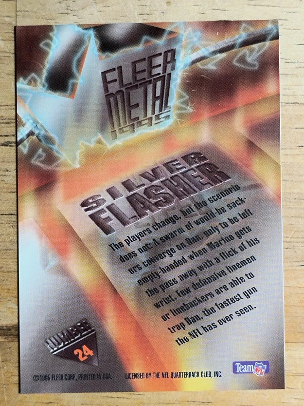 1995 Metal Silver Flashers #24 Dan Marino