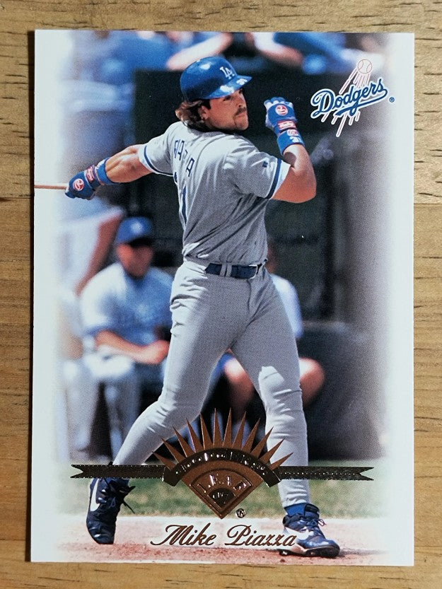 1997 Leaf #203 Mike Piazza