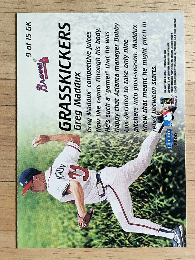2000 Fleer Tradition Grasskickers #GK9 Greg Maddux