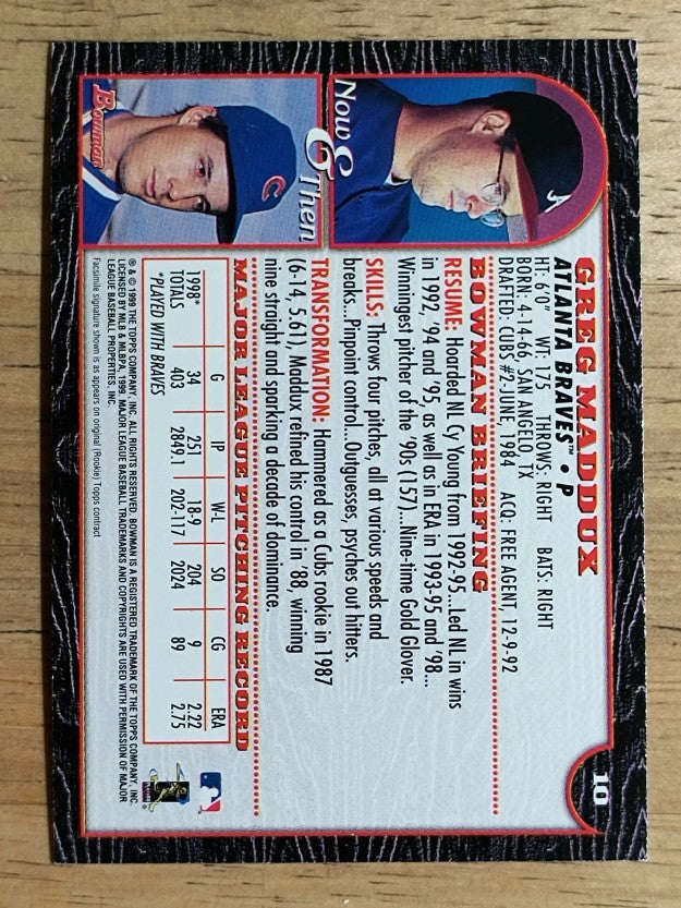 1999 Bowman International #10 Greg Maddux