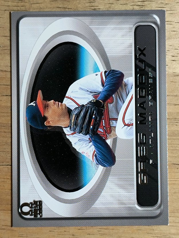 2000 Pacific Omega Stellar Performers #3 Greg Maddux