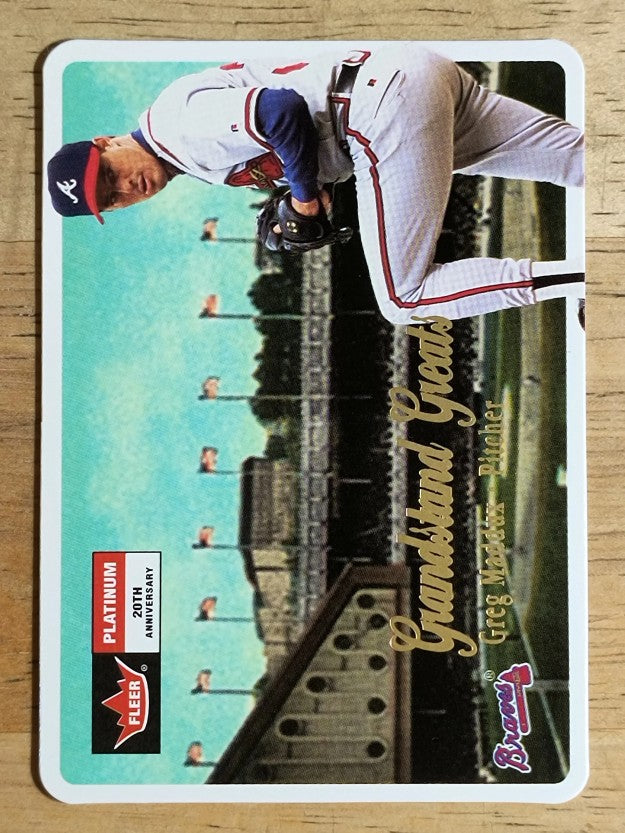 2001 Fleer Platinum Grandstand Greats #8 Greg Maddux