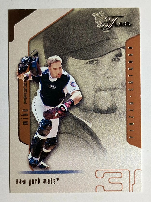 2002 Flair #31 Mike Piazza