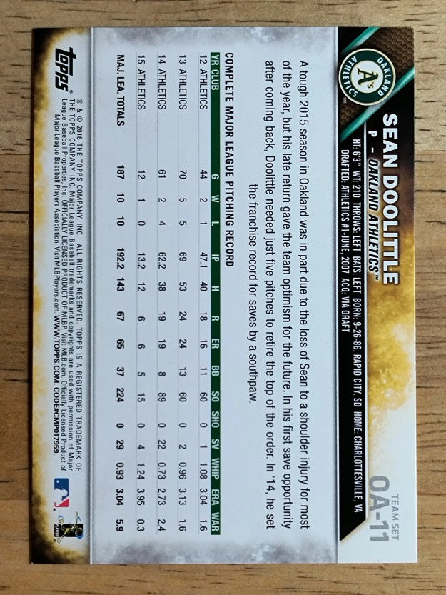 2016 A's Topps #OAK11 Sean Doolittle
