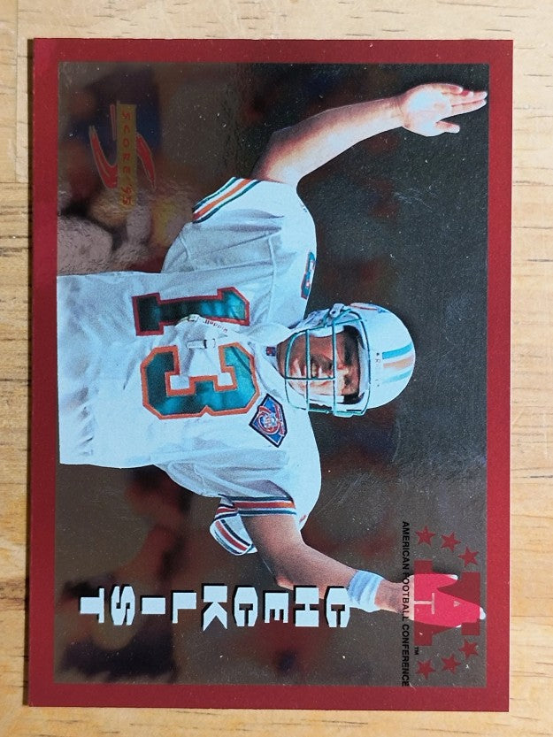 1995 Score Red Siege #242 Dan Marino CL