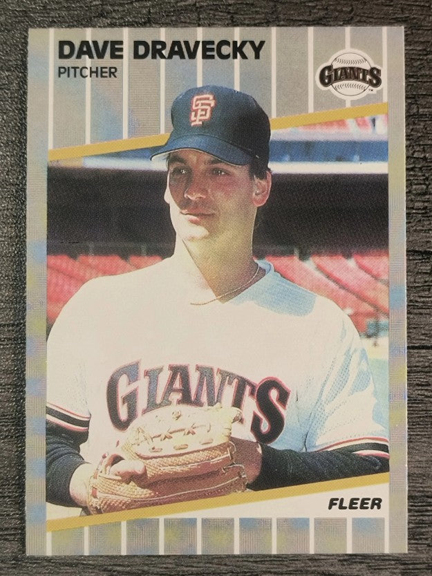 1989 Fleer #327 Dave Dravecky