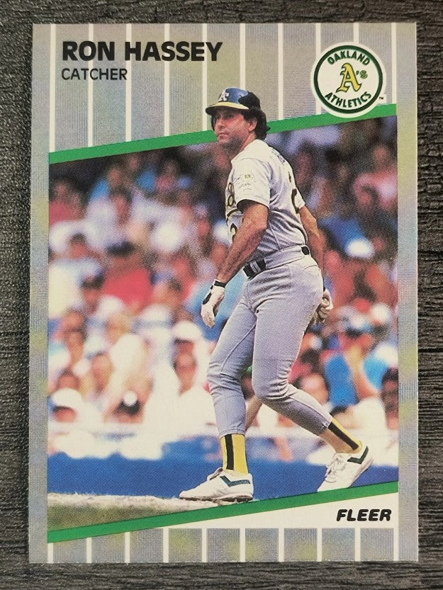 1989 Fleer #9 Ron Hassey