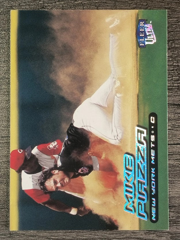 2000 Ultra #165 Mike Piazza