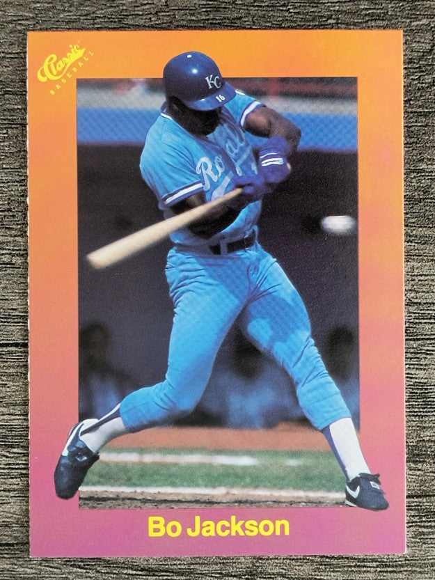 1989 Classic Travel Orange #122 Bo Jackson