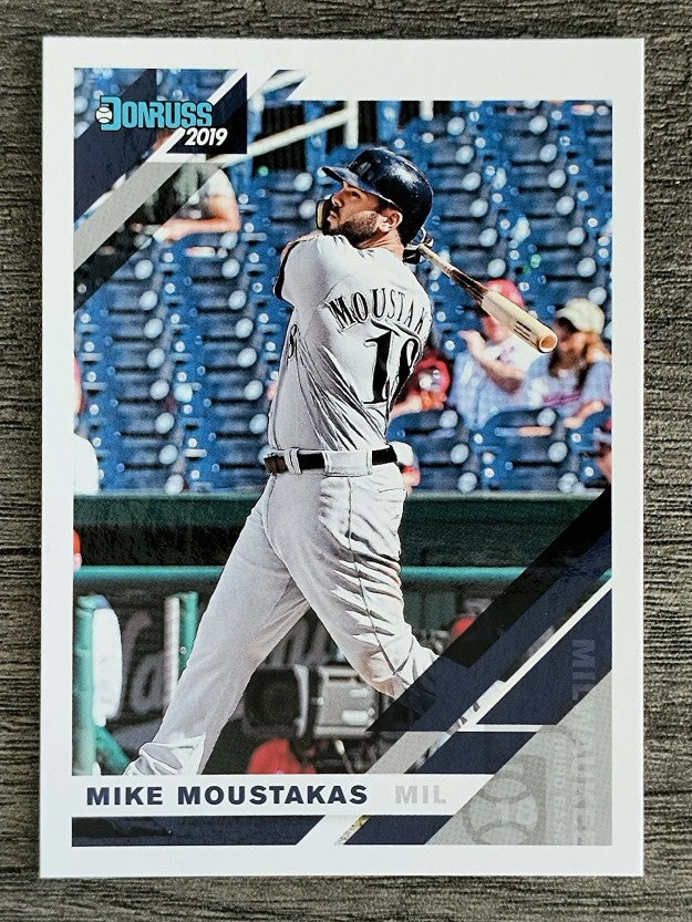 2019 Donruss #186 Mike Moustakas