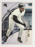 2002 E-X #77 Frank Thomas