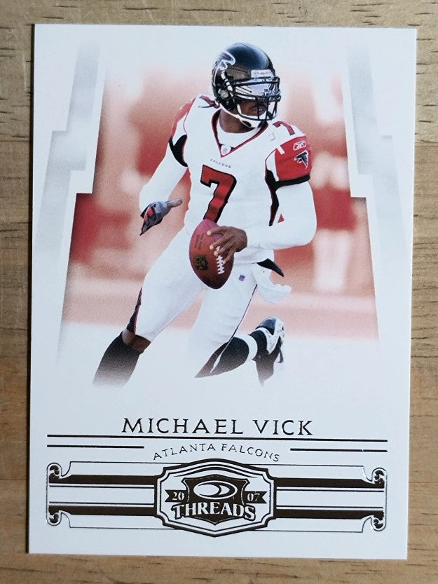 2007 Donruss Threads #4 Michael Vick