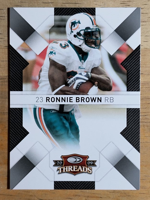 2009 Donruss Threads #54 Ronnie Brown