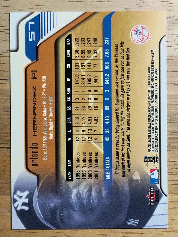 2002 Flair #57 Orlando Hernandez