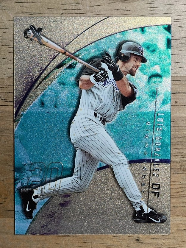 2002 E-X #48 Luis Gonzalez