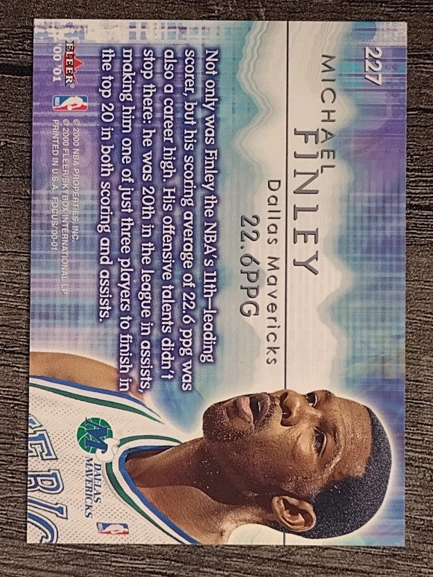 2000-01 Fleer Focus #227 Michael Finley 20
