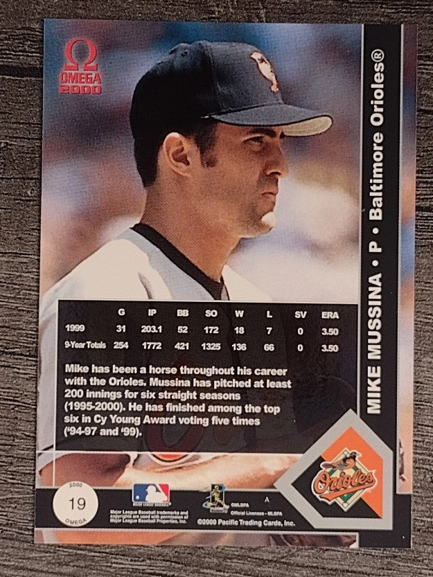 2000 Pacific Omega #19 Mike Mussina