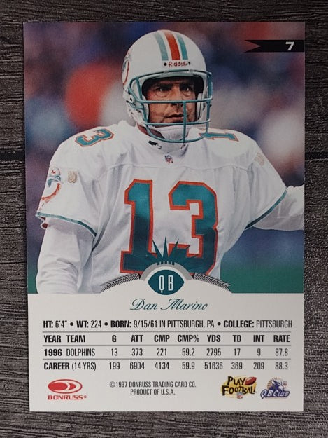 1997 Leaf #7 Dan Marino