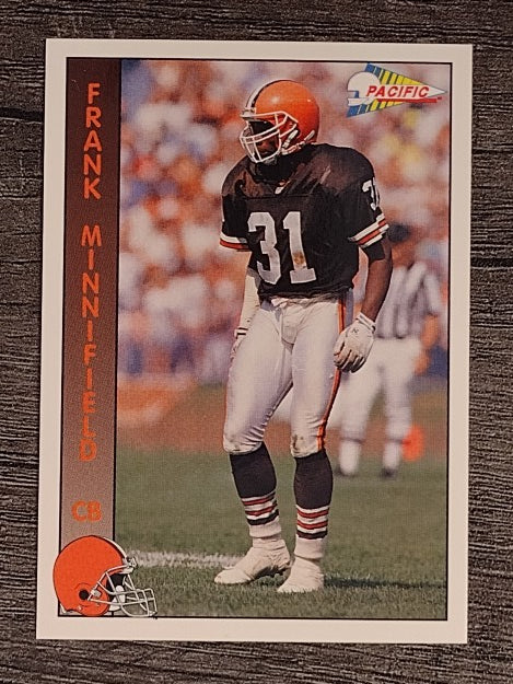 1992 Pacific #59 Frank Minnifield