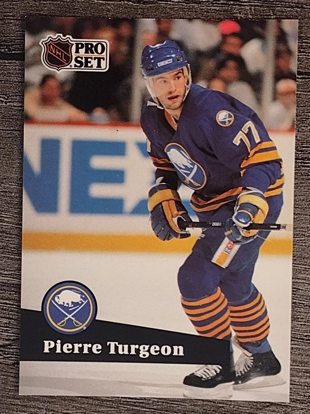 1991-92 Pro Set #15 Pierre Turgeon
