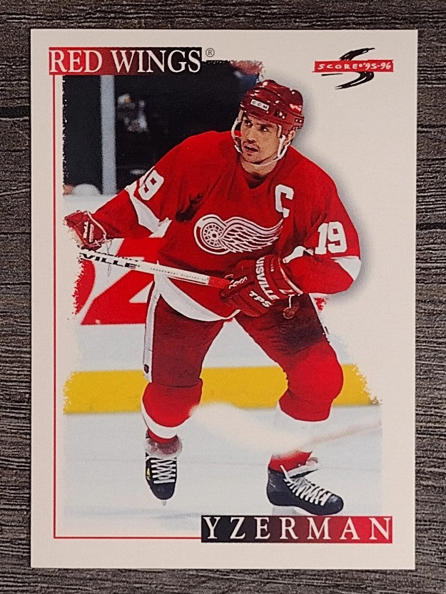 1995-96 Score #240 Steve Yzerman