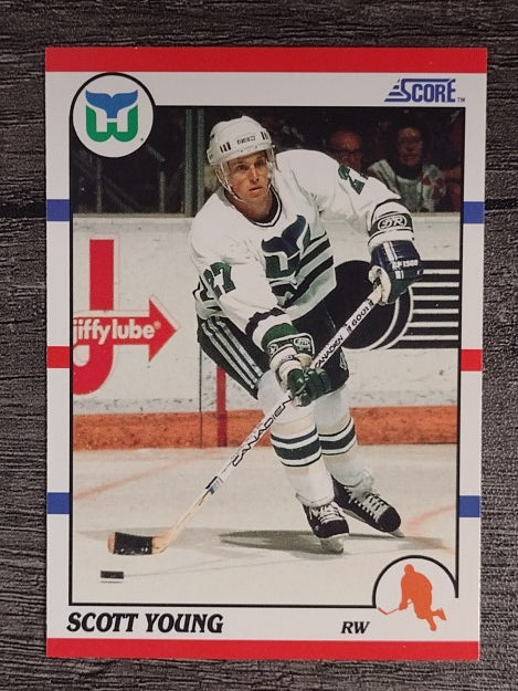 1990-91 Score #21 Scott Young