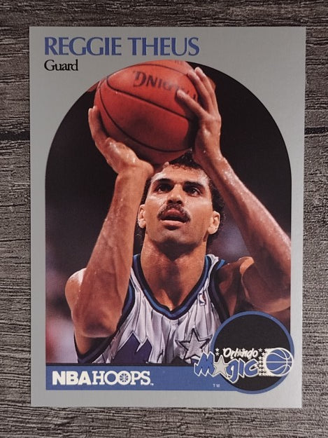 1990-91 Hoops #222 Reggie Theus SP